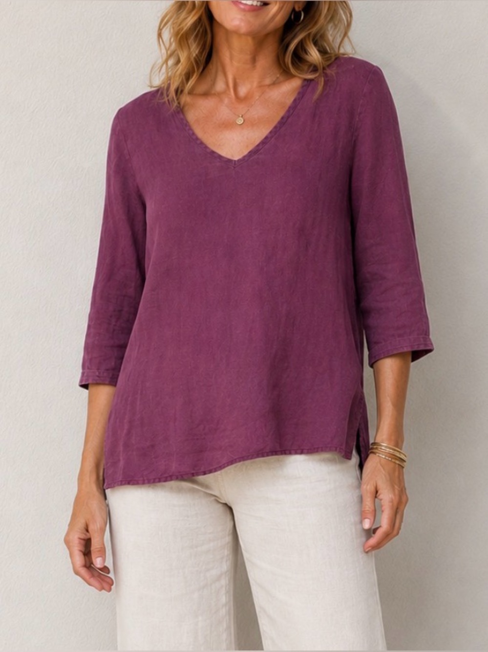 FLAX brand V-neck linen pullover in a mulberry Size Small